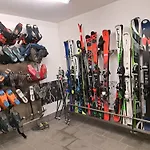 瑙德斯雷克斯公寓